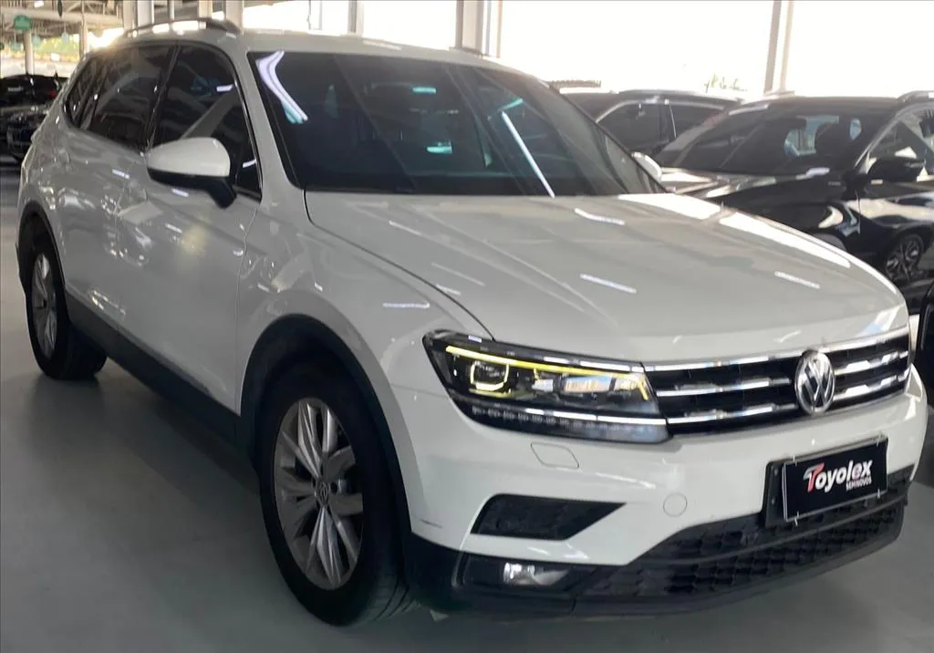 Volkswagen Tiguan TIGUAN Allspac Comf 250 TSI 1.4 Flex 2018