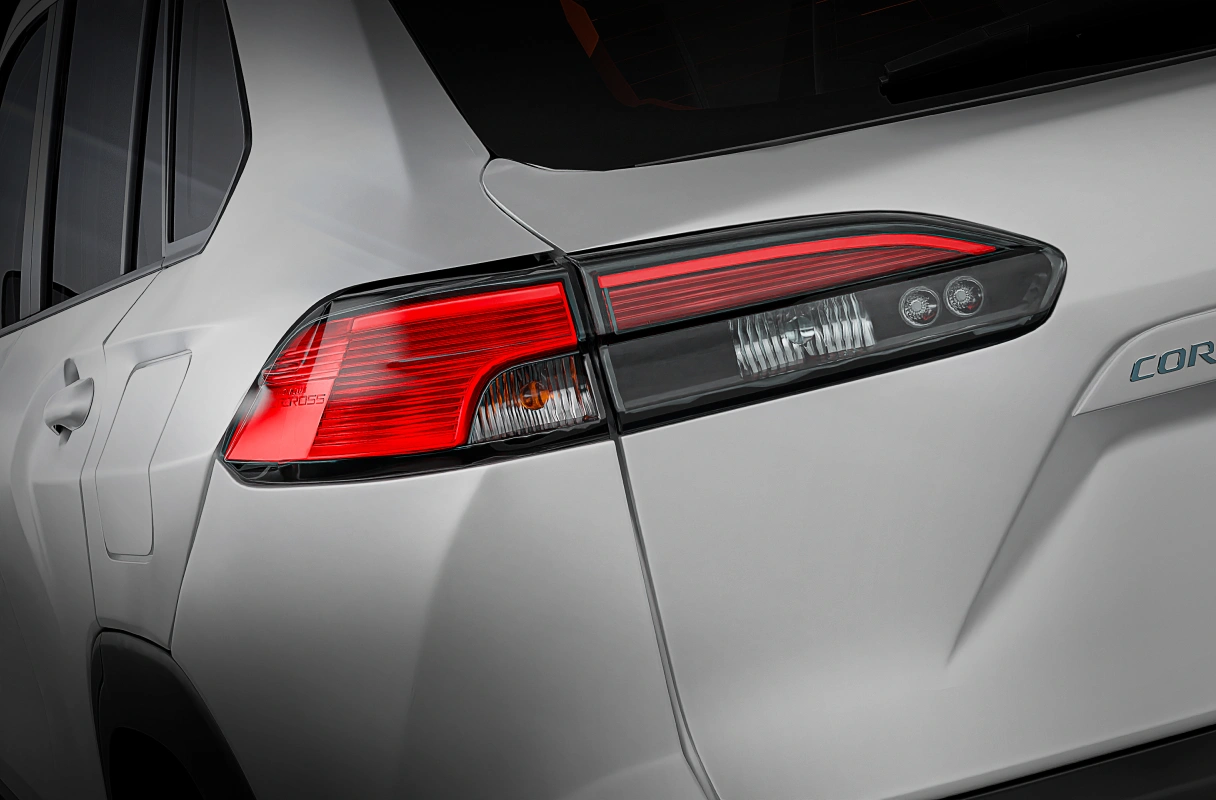 Toyota Corolla Cross Hybrid 2027