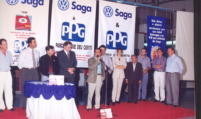 Saga 50 anos: Logotipo comemorativo e marcos da empresa