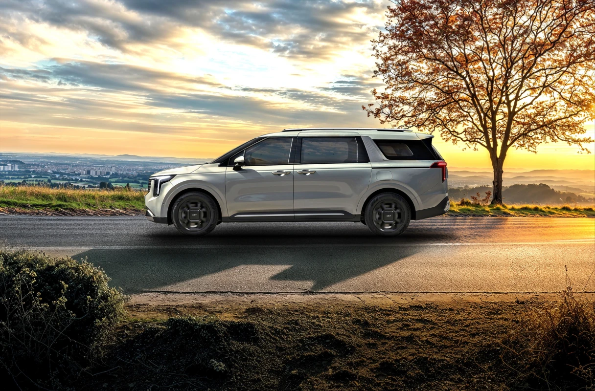 Kia Carnival — 5