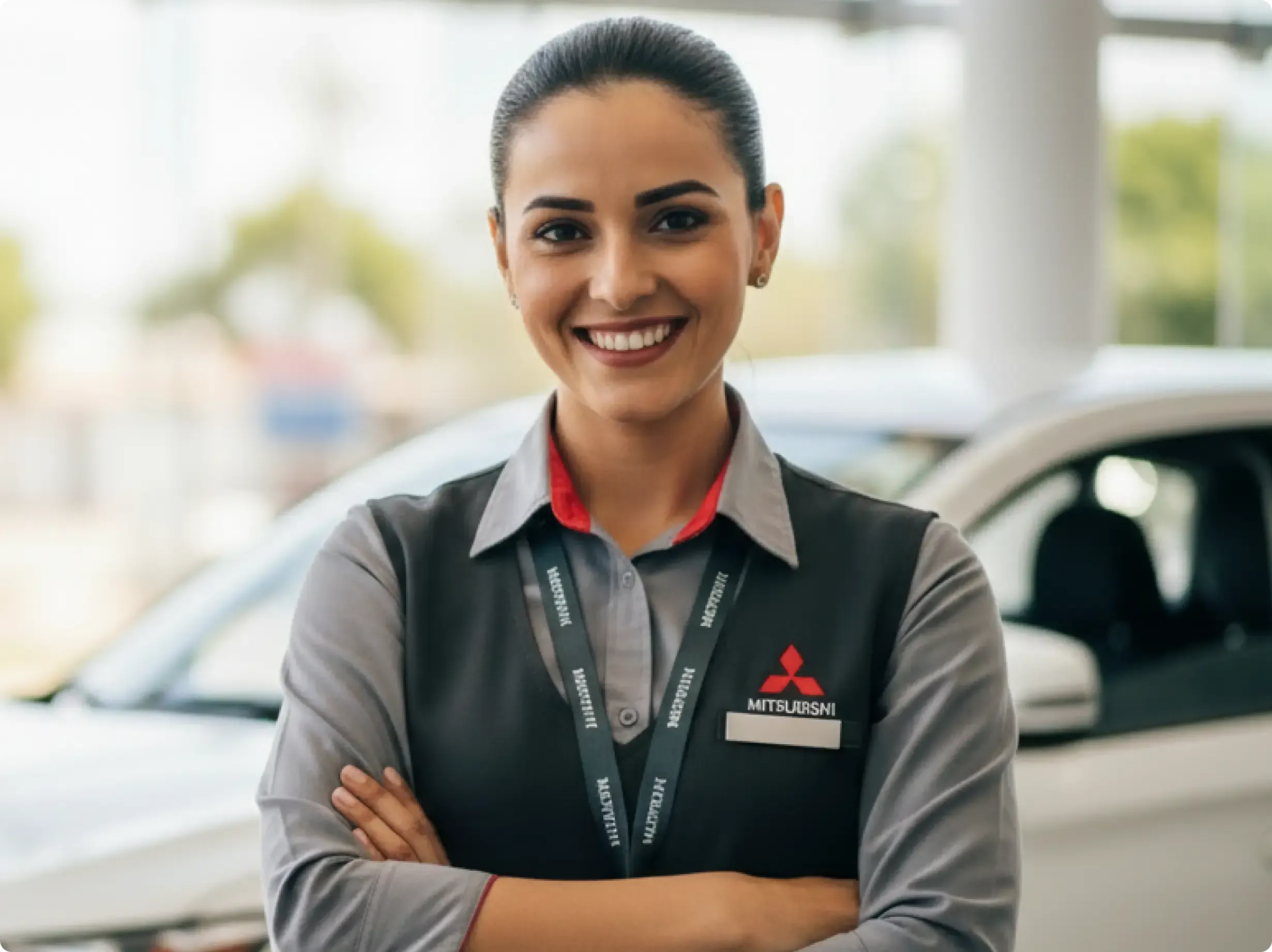 Mulher atendente MITSUBISHI
