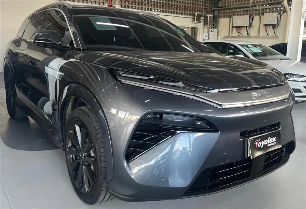 BYD Atto 8 1.5 TURBO PHEV AWD AUTOMÁTICO 2027