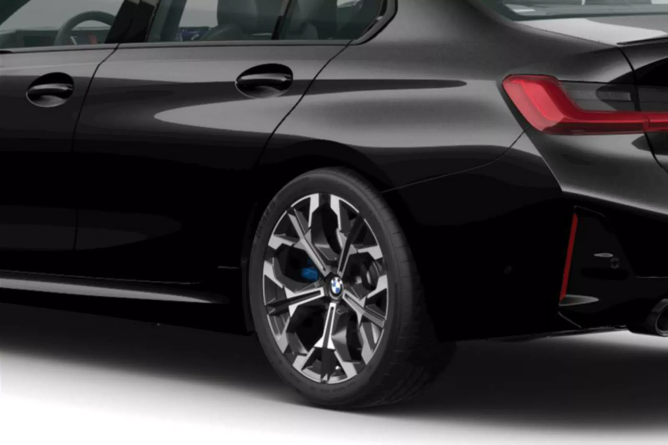 BMW Série 3 Sedã Plug-in Híbrido 2026 - 3