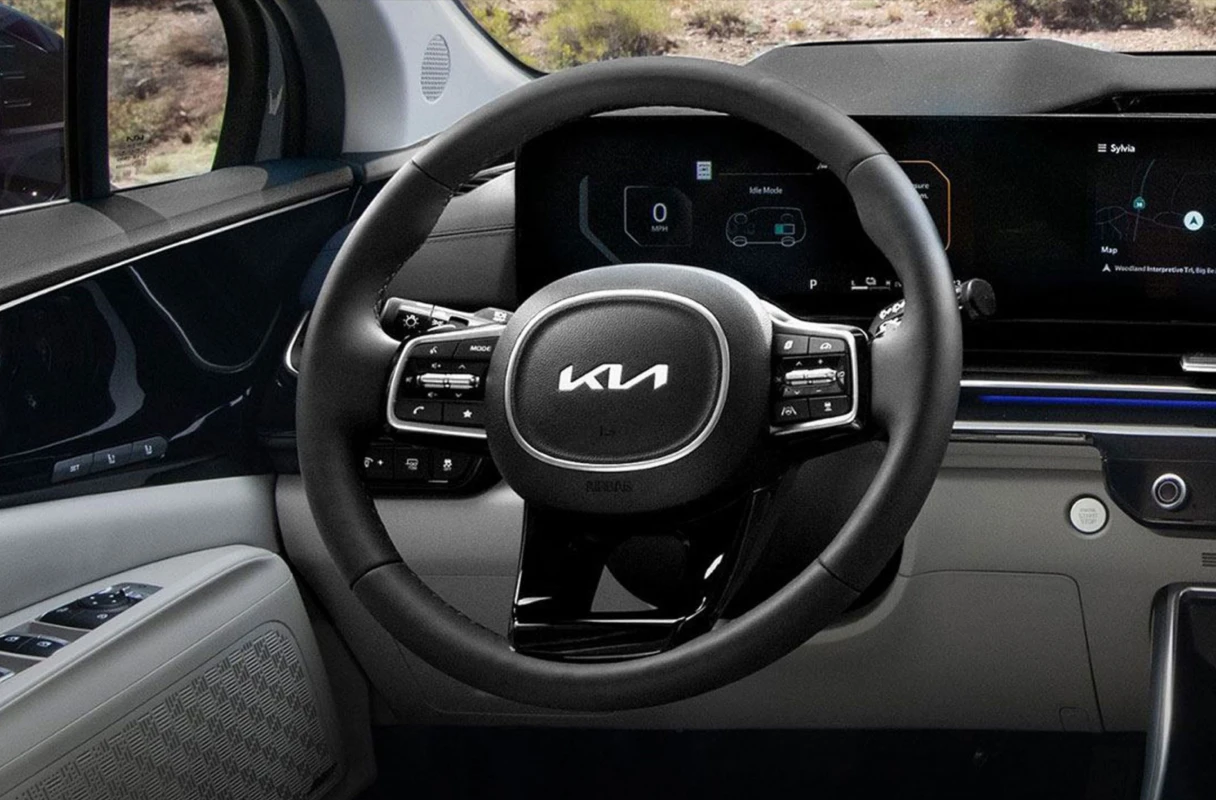 Kia Carnival — 10