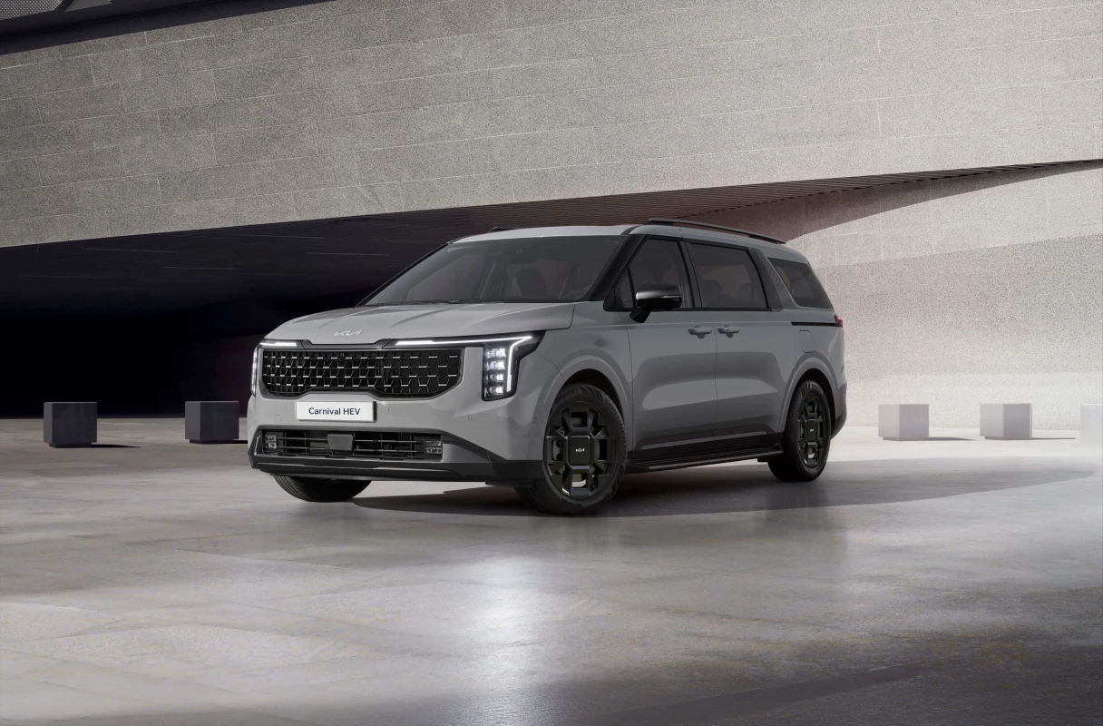 Kia Carnival — 1