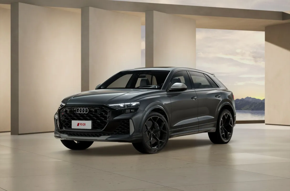 RS Q8