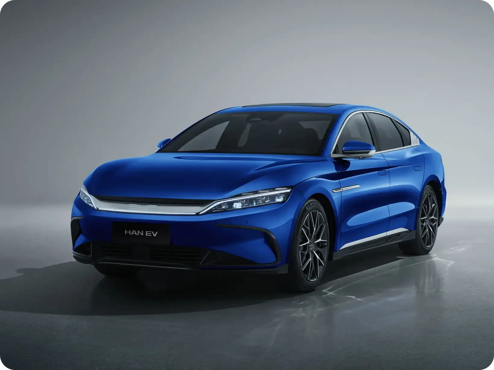 Modelo HAN EV azul BYD