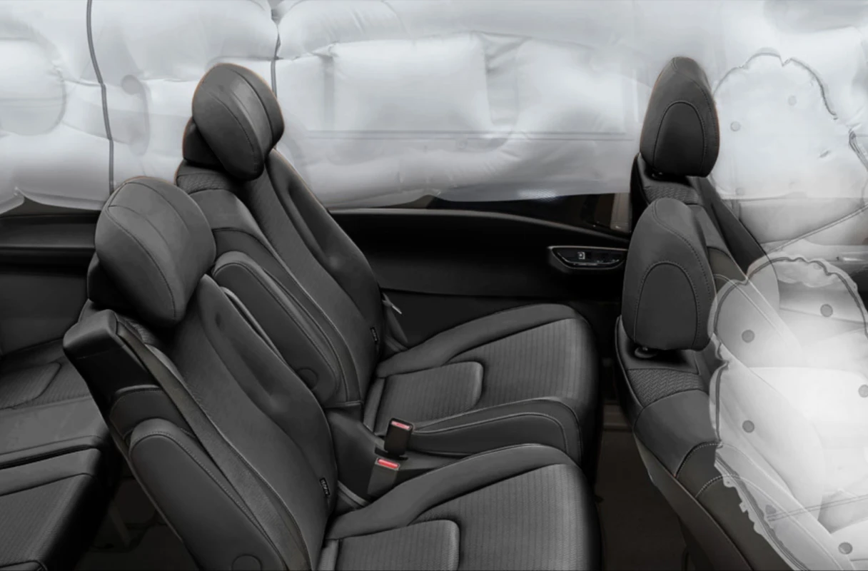 Kia Carnival — 16