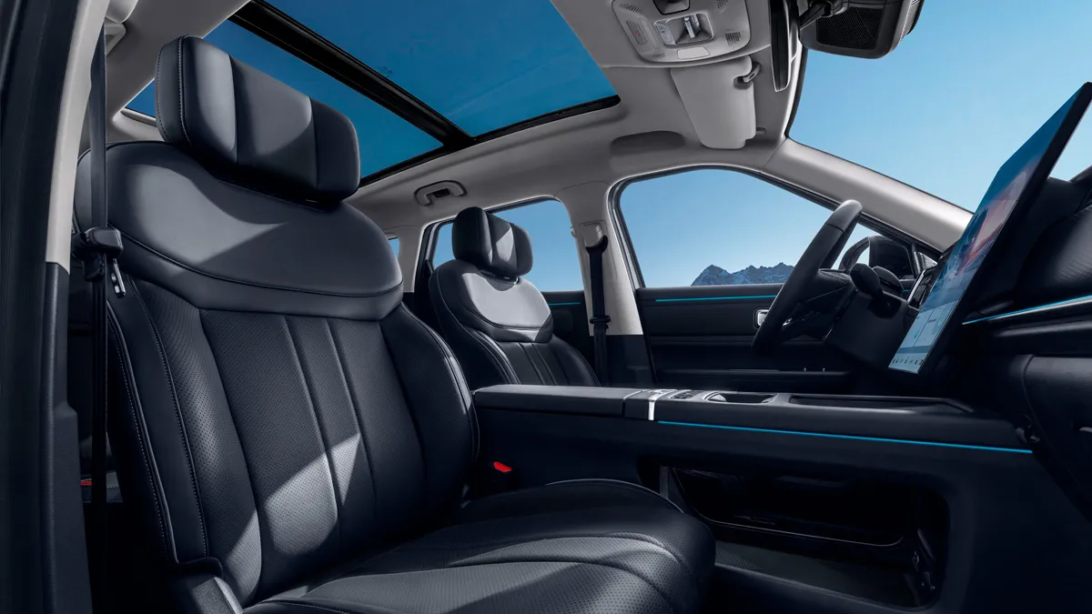 Interior black jaecoo 7